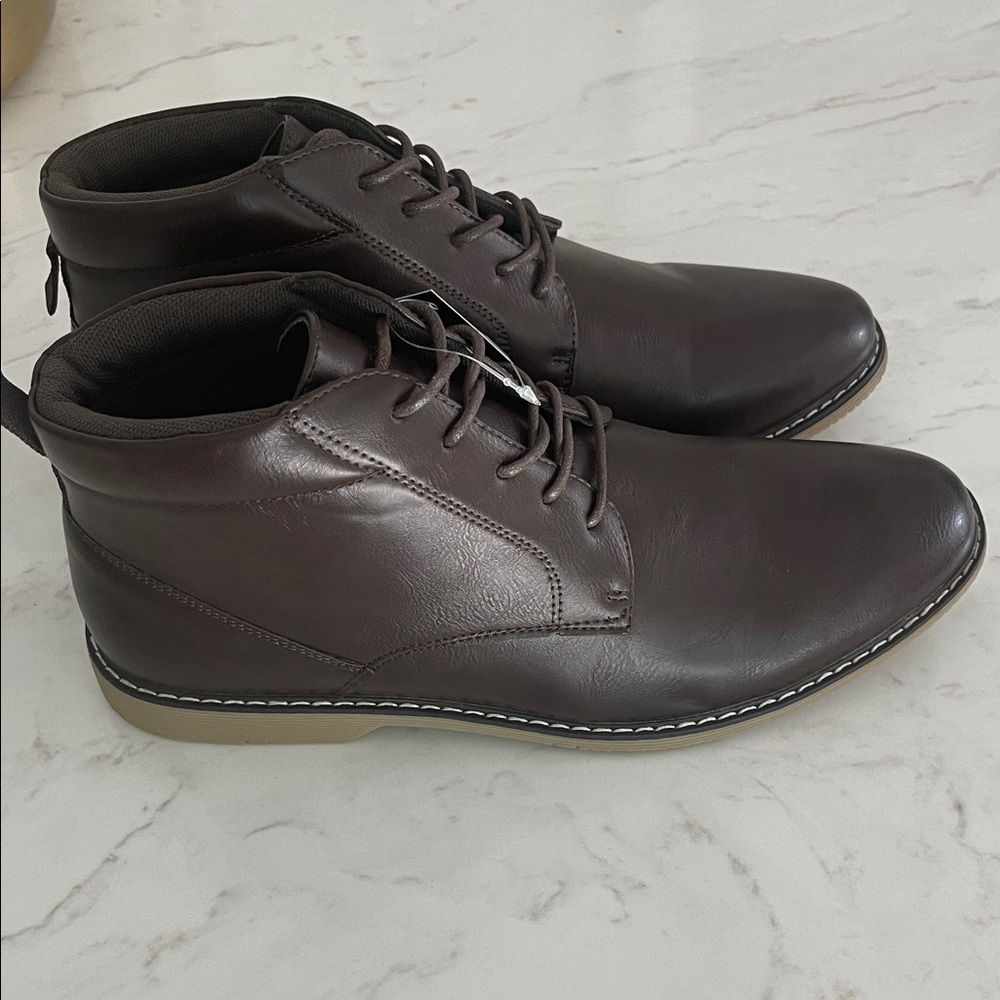 London Fog Men's Dark Brown Leather Chukka Boot Shoe New in Box Size 10